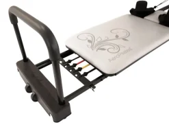 Aero Pilates Reformer 435 Plus mit ausgestellter Fussstange Grau