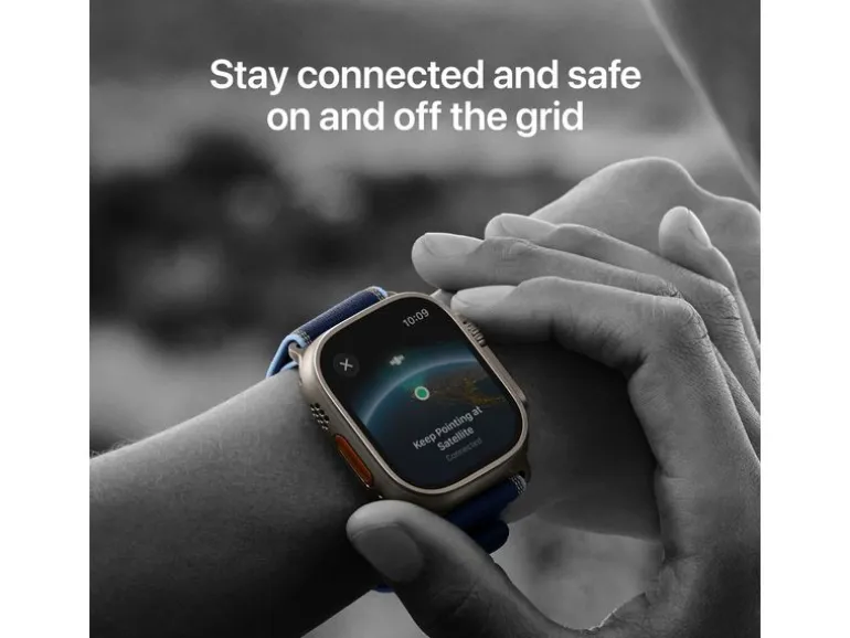 Apple Watch Ultra 3 Black Titanium Black Ocean Band