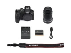 Canon Fotokamera EOS R7 inkl. RF-S 18-150 F3.5-6.3 IS STM