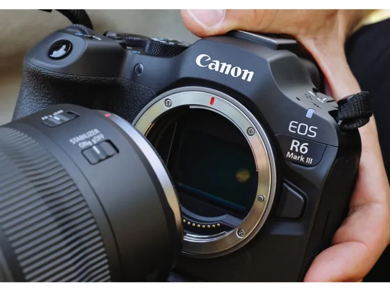 Canon Fotokamera EOS R6 Mark III