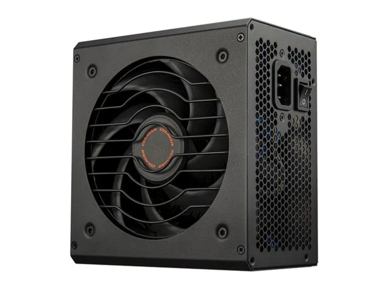 Cougar GST 750 W