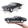 Maisto Ford Mustang 1967 1:18, Schwarz