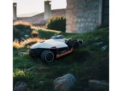 MAMMOTION Mähroboter LUBA 3 AWD 5000 m²