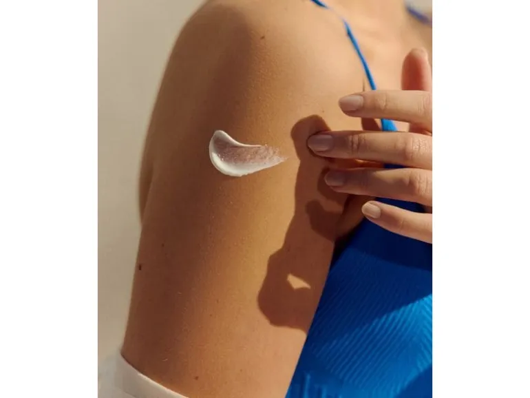 NIVEA SUN Sonnenmilch Protect & Moisture LSF 50+ 200 ml