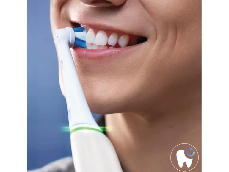 Oral-B Zahnbürstenkopf iO Ultimative Reinigung, Weiss, 8 Stück