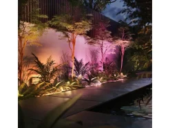 Philips Hue White & Color Ambiance Outdoor Amarant Schwarz Niedervolt