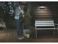 Philips myGarden Wandleuchte Bustan, 1000 lm, Anthrazit + Sensor