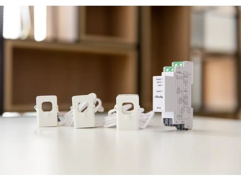 Shelly Hutschiene · Pro 3EM 120A v2 · WLAN · LAN · BT