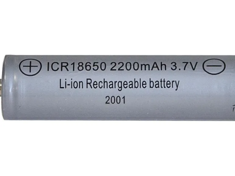 Star Trading Batterie 18650 3.7 V 2200 mAh LI-ION