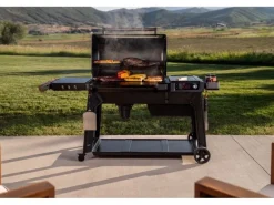 TRAEGER Woodridge Pro Holzpellet, WiFIRE Konnektivität