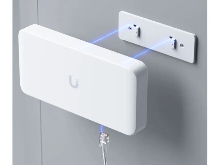 Ubiquiti PoE++ Switch UniFi Flex 2.5G PoE 9 Port