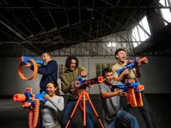X-Shot Insanity Blaster Smoke N Barrel mit Darts