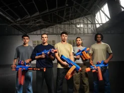 X-Shot Insanity Blaster Smoke N Barrel mit Darts