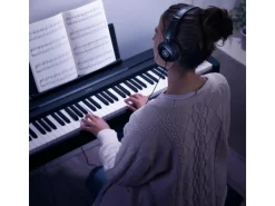 Yamaha E-Piano P-45B Schwarz
