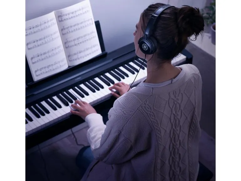 Yamaha E-Piano P-45B Schwarz