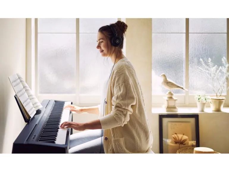 Yamaha E-Piano P-45B Schwarz