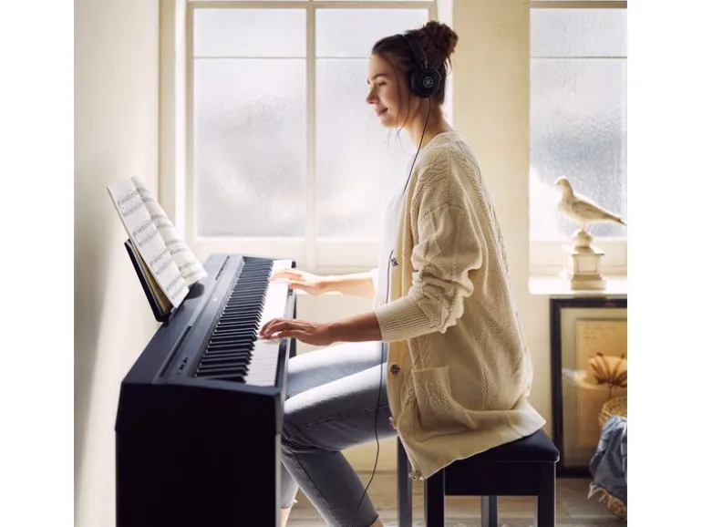 Yamaha E-Piano P-45B Schwarz