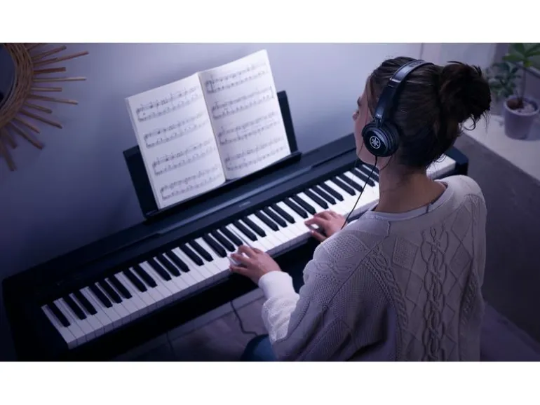 Yamaha E-Piano P-45B Schwarz