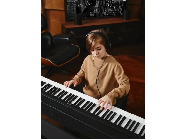 Yamaha E-Piano P-45B Schwarz