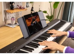 Yamaha E-Piano P-145BT