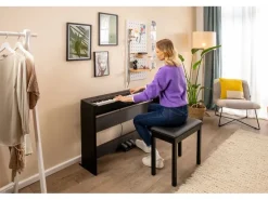 Yamaha E-Piano P-145BT