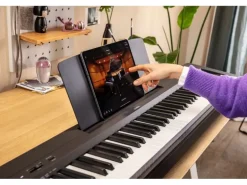 Yamaha E-Piano P-145BT